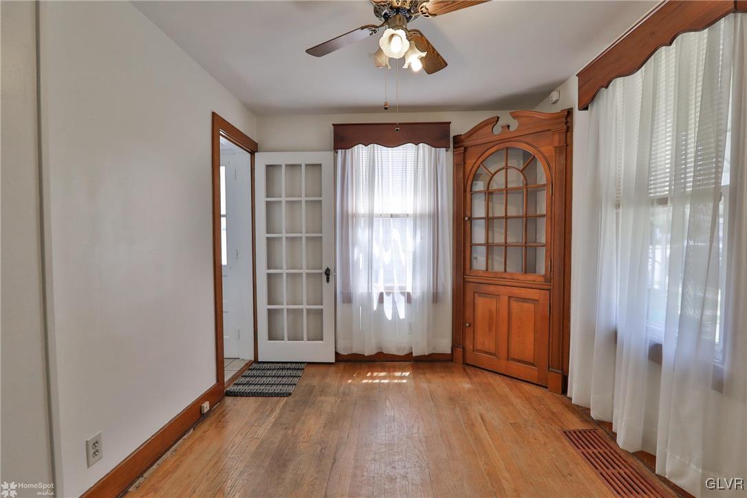 808 Maple Street Bethlehem, PA 18018 - Photo 4 of 18 Gallery Image 4