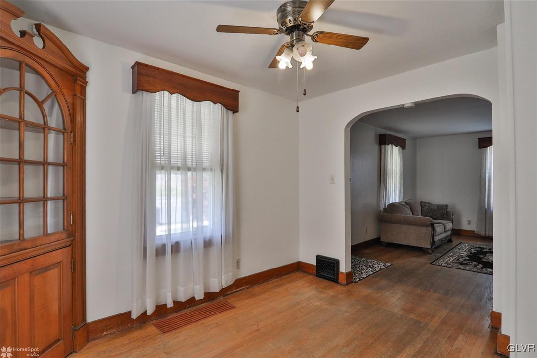 808 Maple Street Bethlehem, PA 18018 - Photo 5 of 18 Gallery Image 5