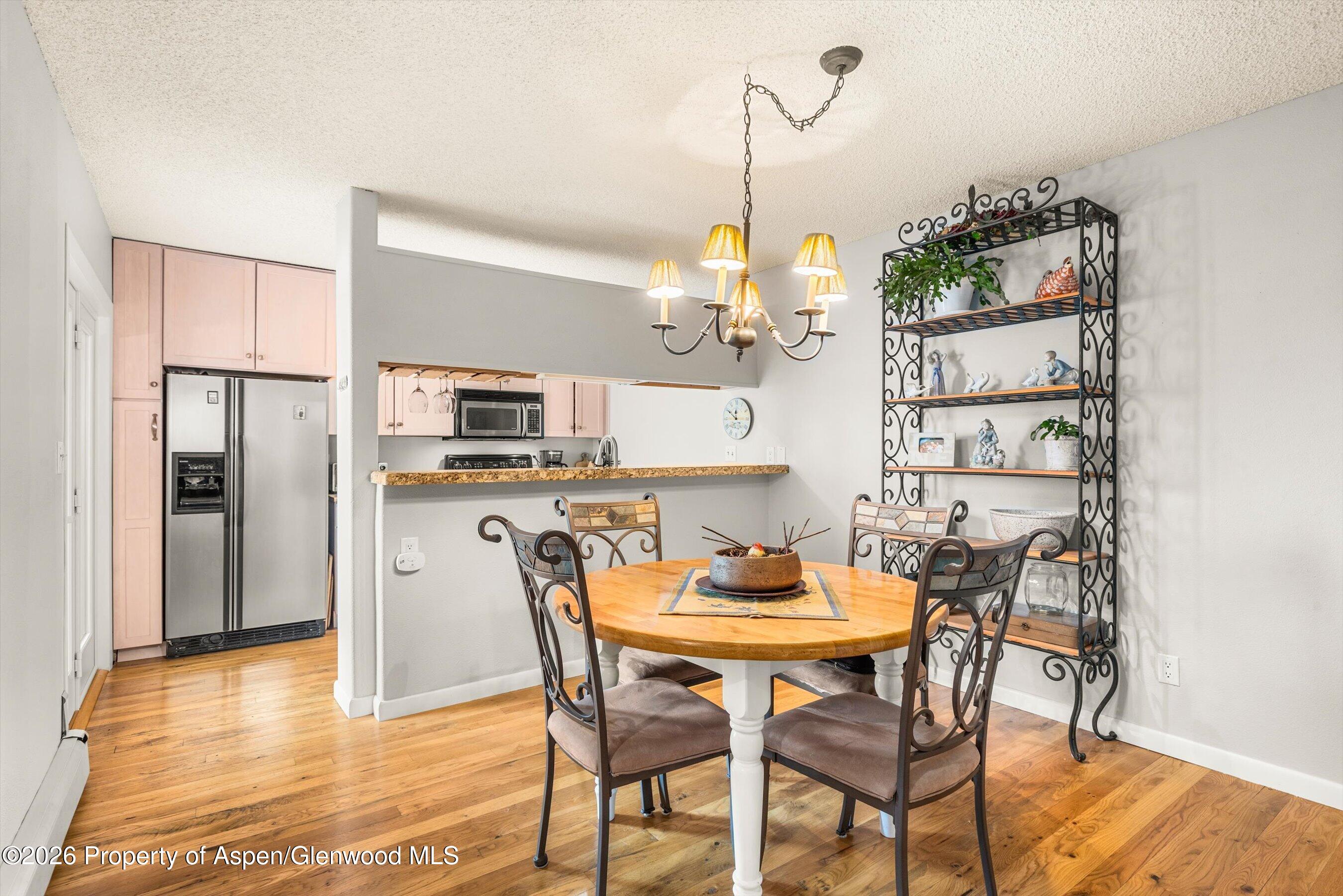 501 Wren Court Basalt, CO 81621 - Photo 7 of 25 Dining /kitchen