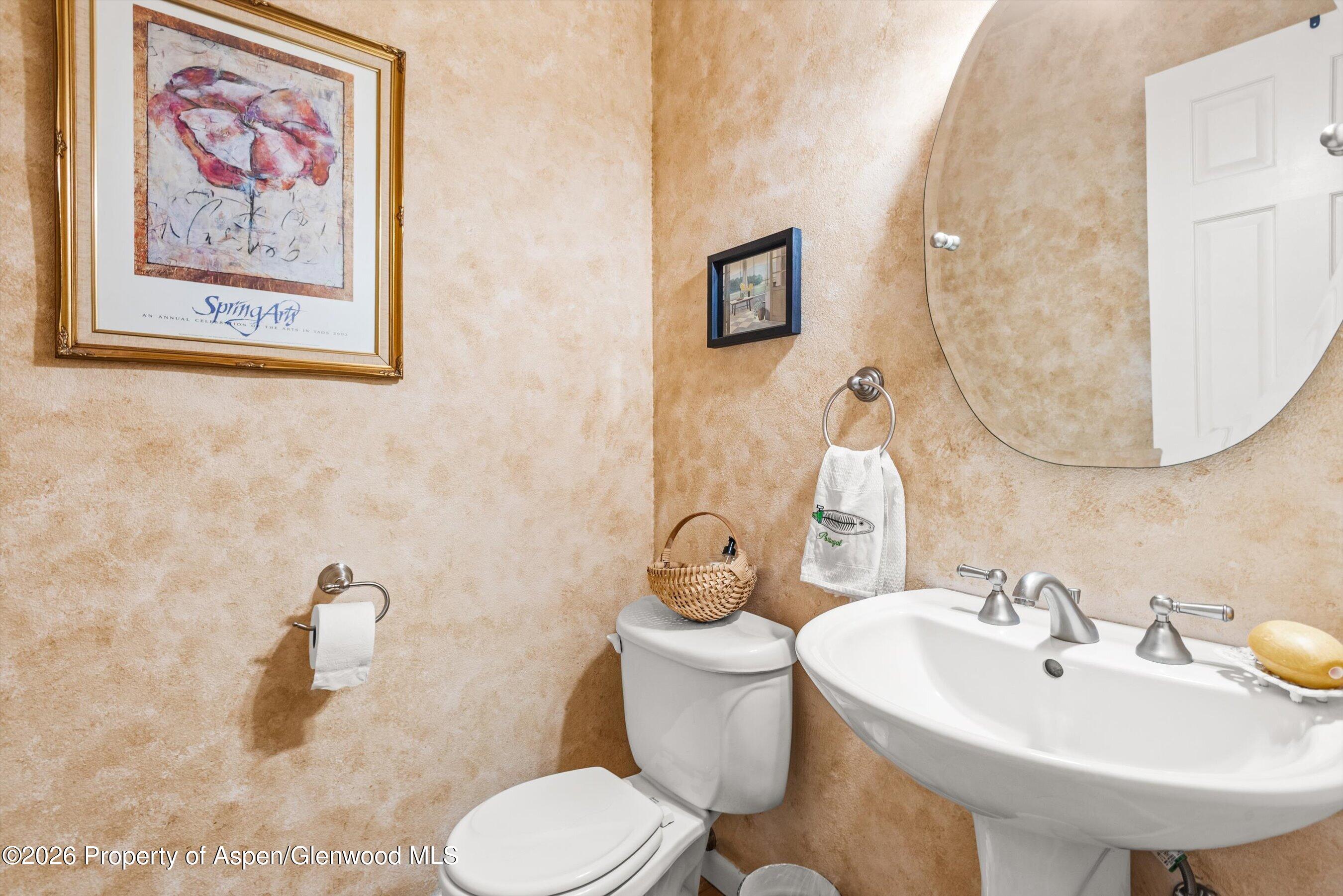 501 Wren Court Basalt, CO 81621 - Photo 9 of 25 1/2 bath main floor