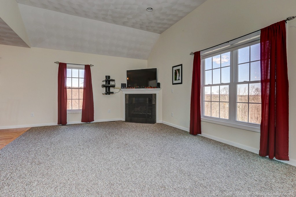 59 Snow Road Haverhill, MA 01832 - Photo 9 of 29 Gallery Image 9
