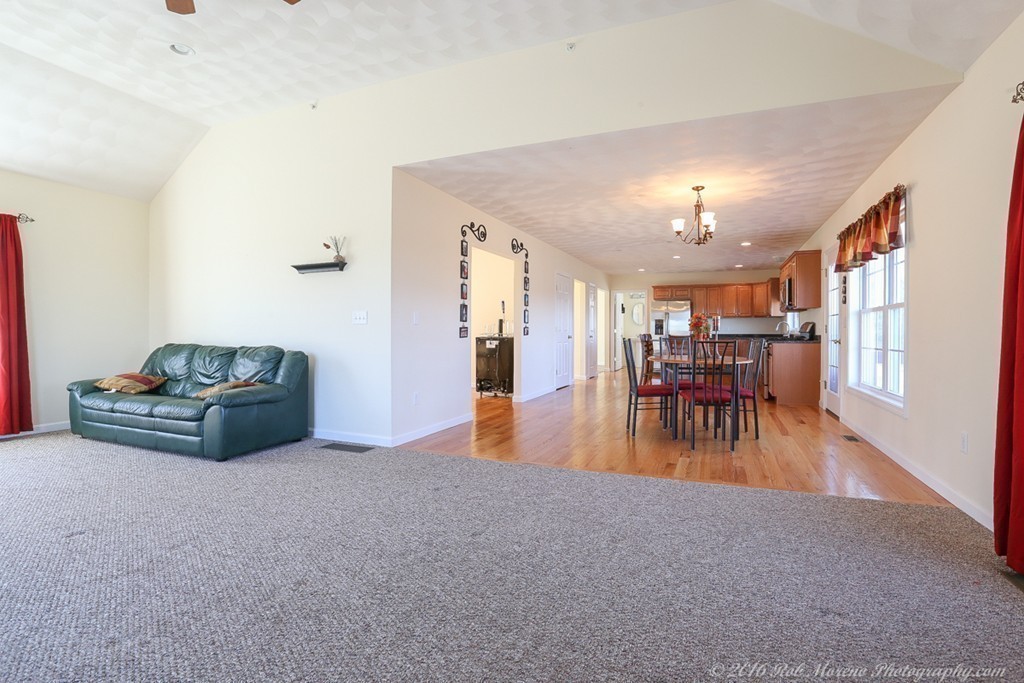 59 Snow Road Haverhill, MA 01832 - Photo 10 of 29 Gallery Image 10