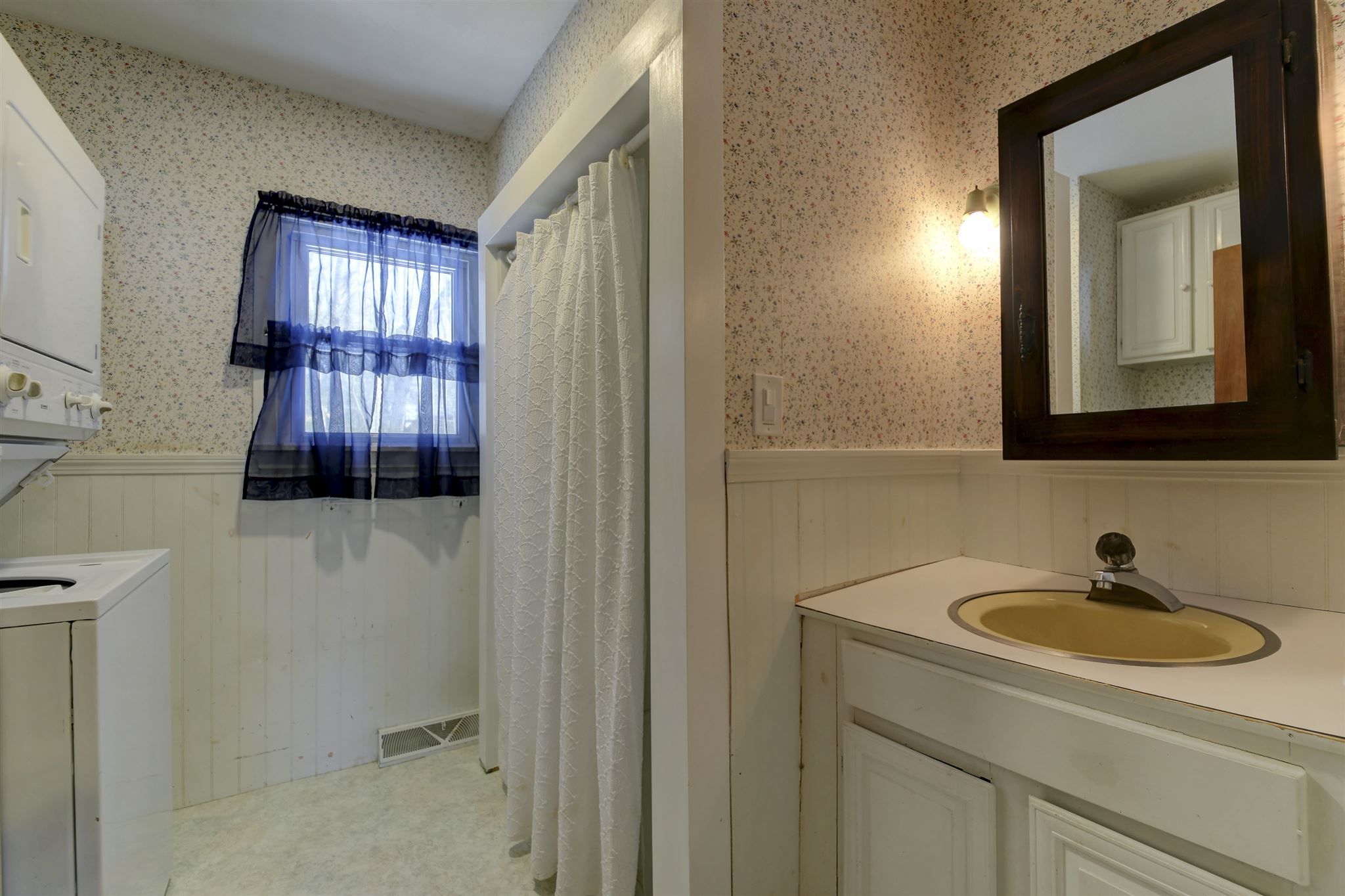 129 Danforth Lane Madison, NH 03875 - Photo 14 of 40