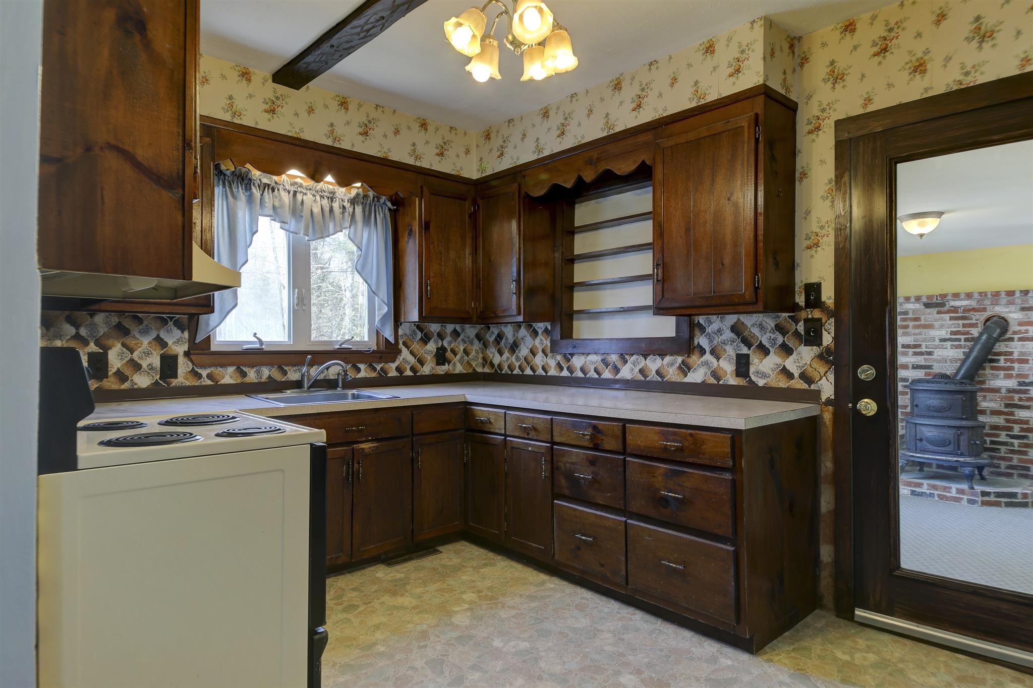 129 Danforth Lane Madison, NH 03875 - Photo 5 of 40