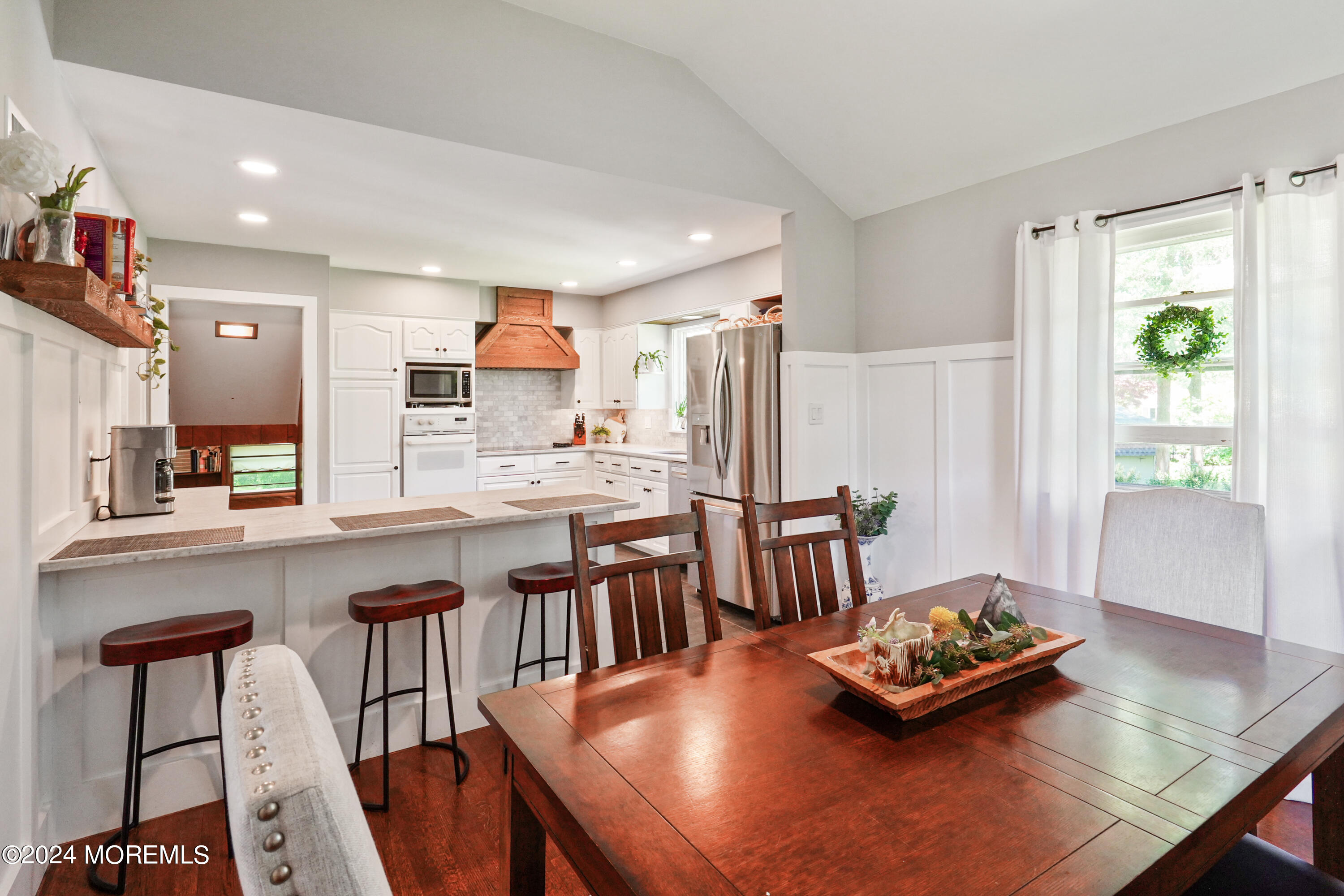 2546 River Road Manasquan, NJ 08736 - Photo 17 of 49 Kitchen/Dining Room