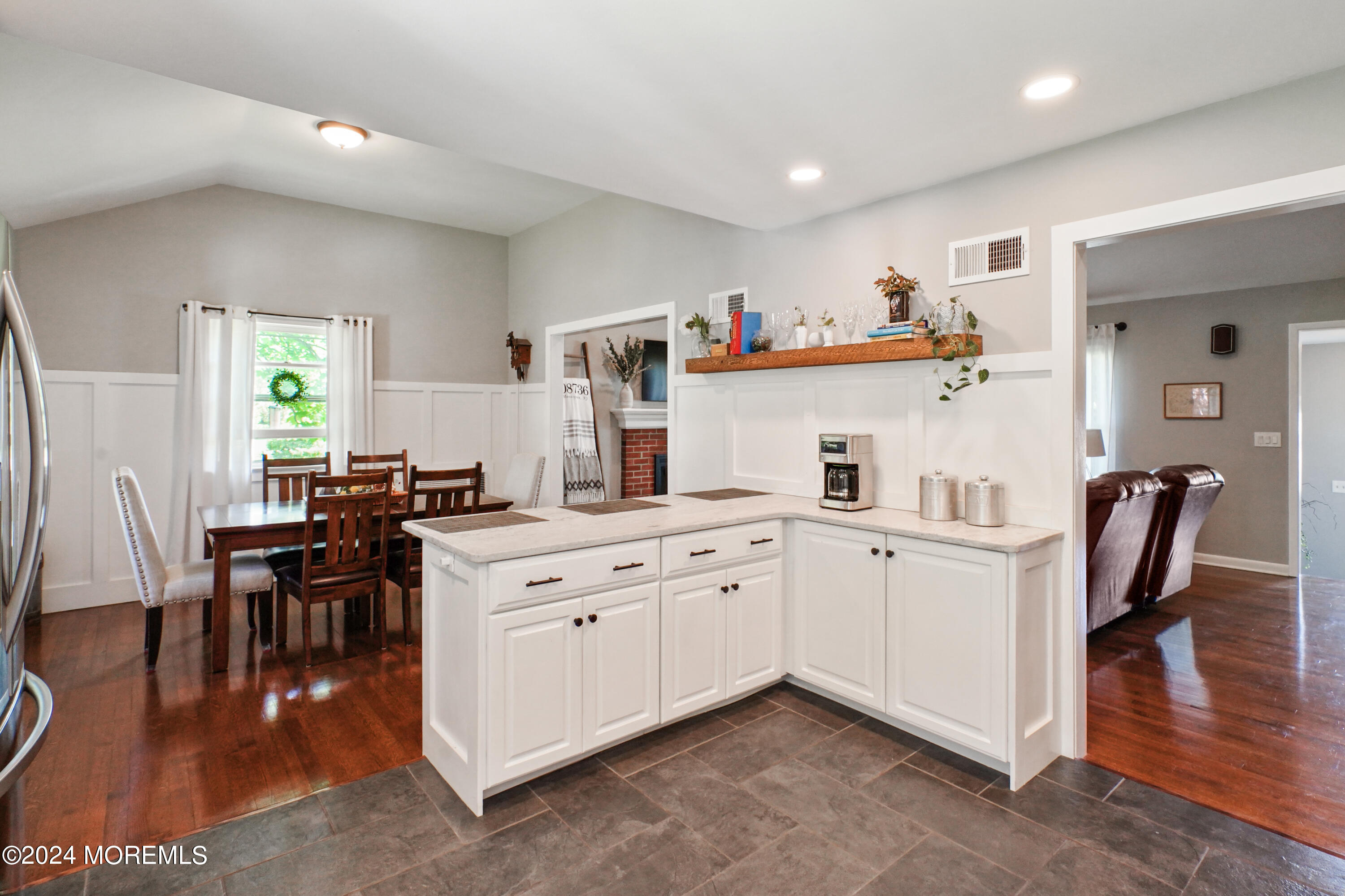 2546 River Road Manasquan, NJ 08736 - Photo 20 of 49 Kitchen