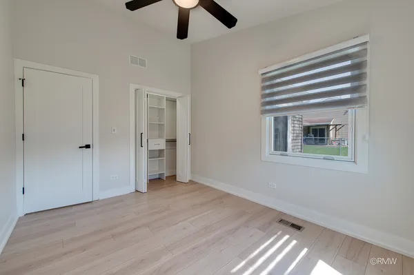 $2,500 | 359 Chaparral Circle, Elgin, IL 60120