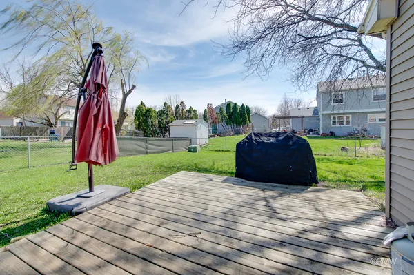 $2,500 | 359 Chaparral Circle, Elgin, IL 60120