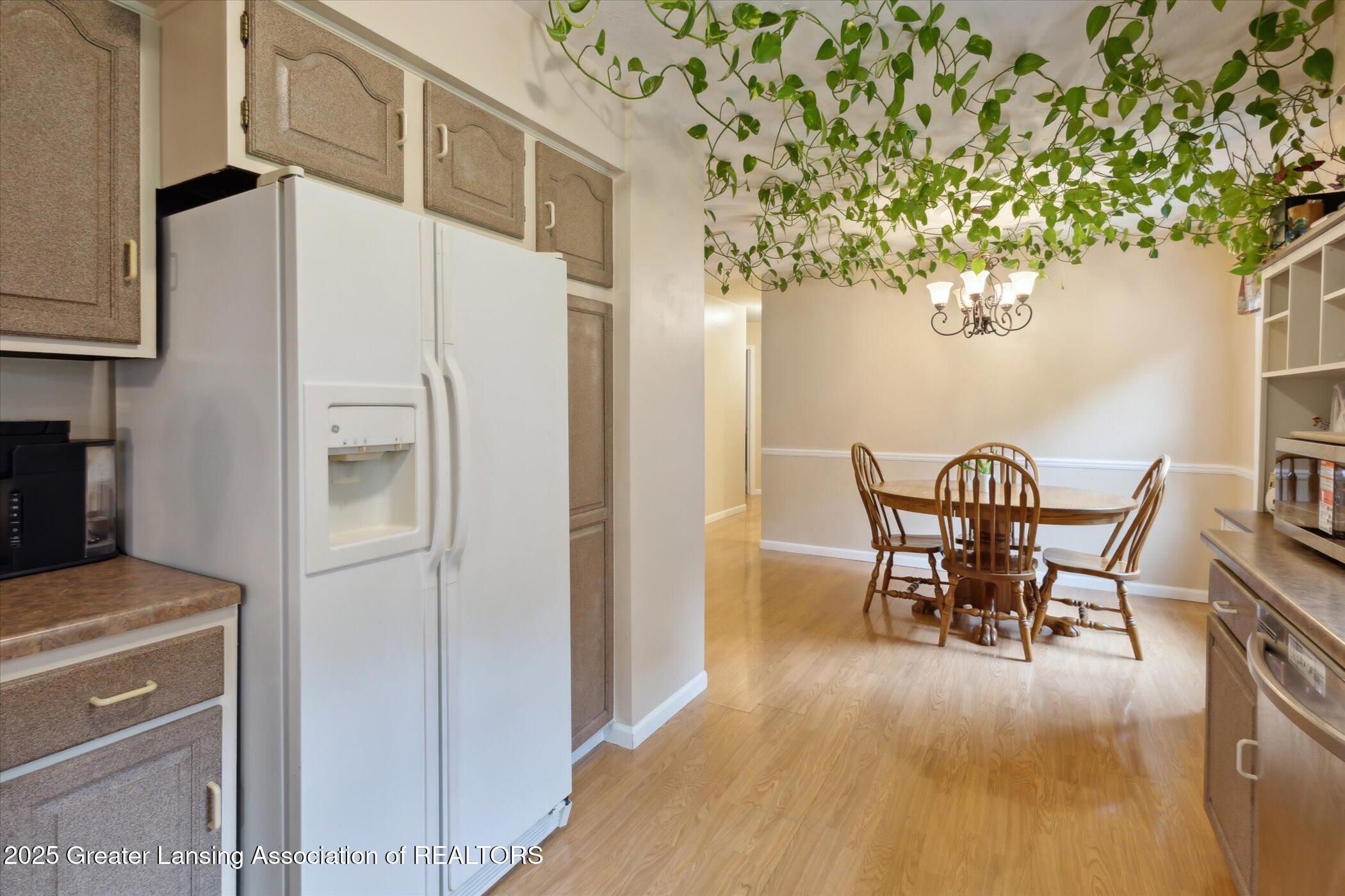 5848 South St Clair Road St. Johns, MI 48879 - Photo 8 of 54 14-5848-S-St-Clair-Rd-St-Johns-MI-48879-