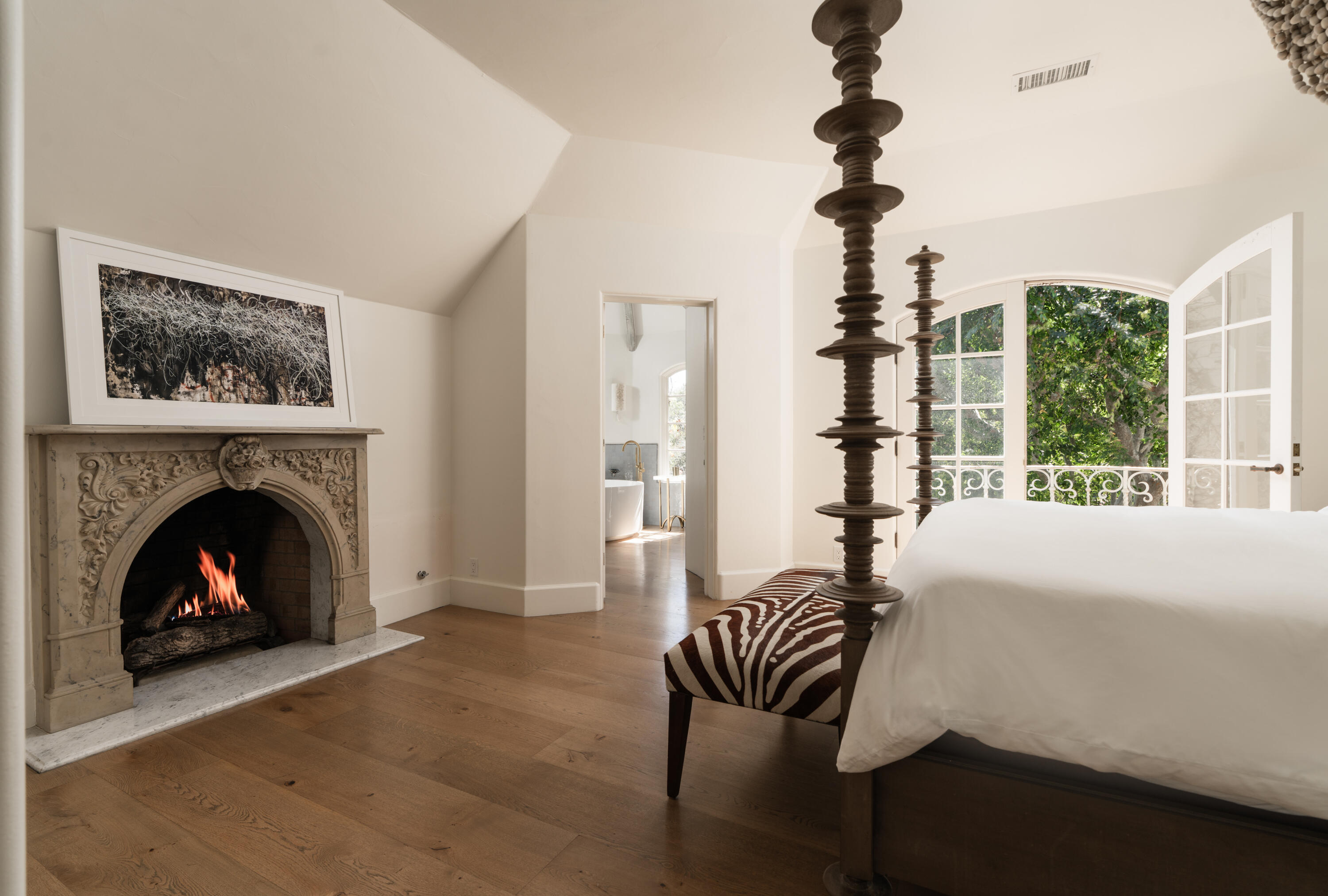 1567 East Valley Road Montecito, CA 93108 - Photo 19 of 34 Second Primary Bedroom