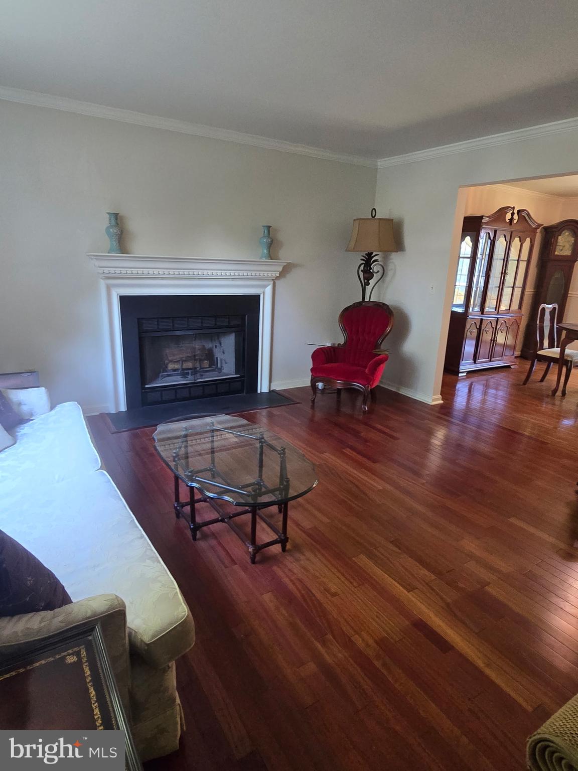 111 Janwall Street Annapolis, MD 21403 - Photo 14 of 32 a living room with furniture fireplace and dining table