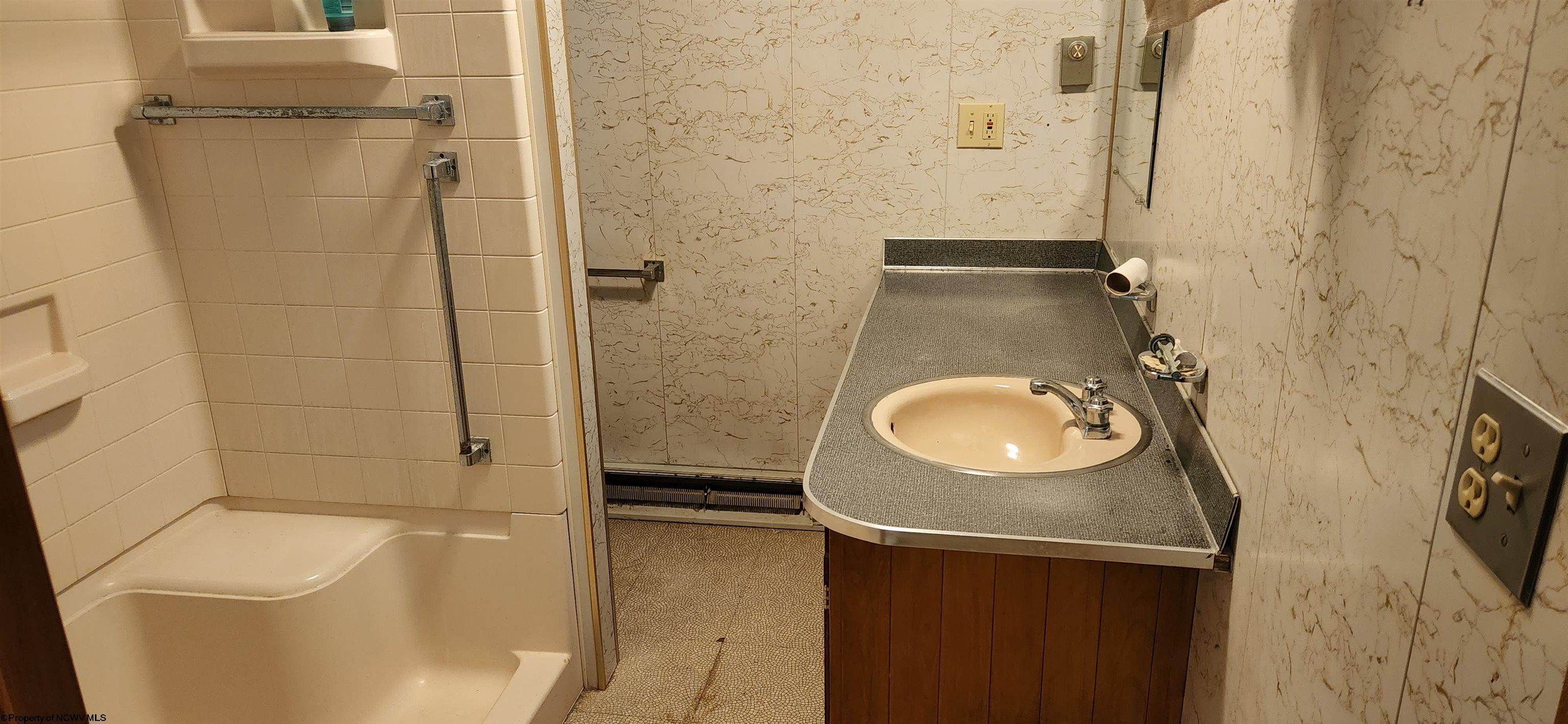 1539 Porterfield Road Philippi, WV 26416 - Photo 12 of 27 Gallery Image 12
