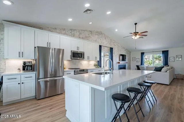 $2,600 | 15026 South 28th Street, Phoenix, AZ 85048