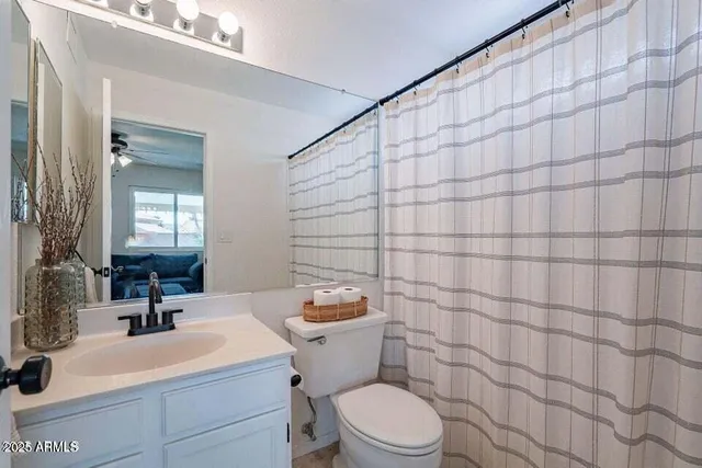 $2,600 | 15026 South 28th Street, Phoenix, AZ 85048