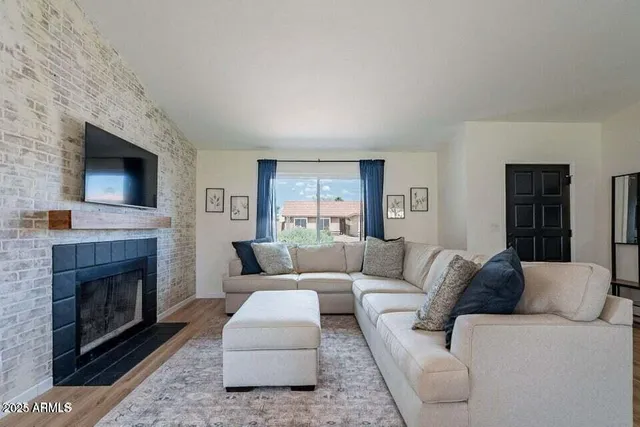 $2,600 | 15026 South 28th Street, Phoenix, AZ 85048