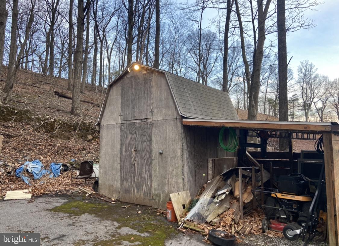 11837 Orebank Road Clear Spring, MD 21722 - Photo 3 of 5