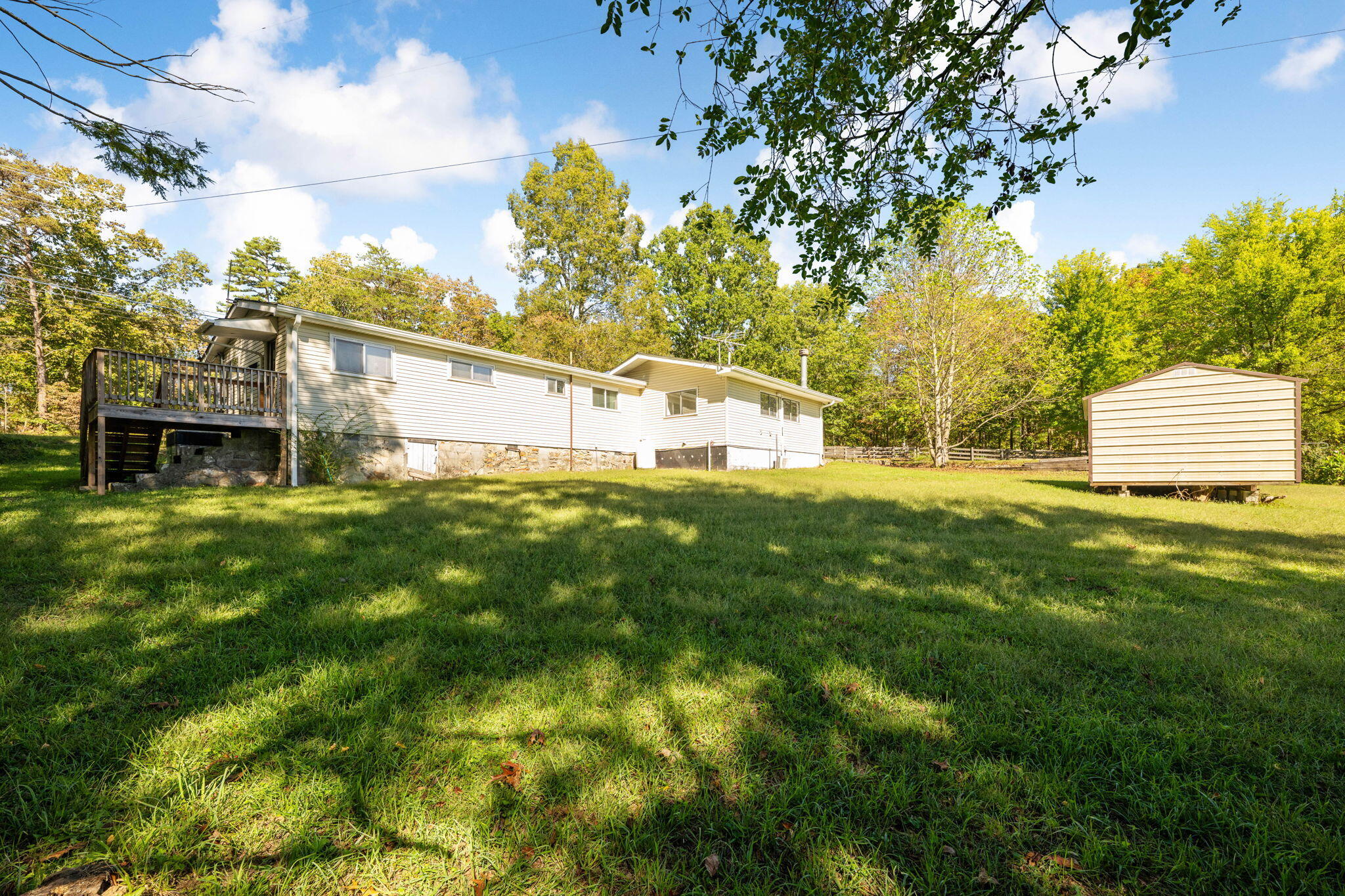 2402 Corral Road Signal Mountain, TN 37377 - Photo 5 of 42 7-web-or-mls-DSC_3393-6