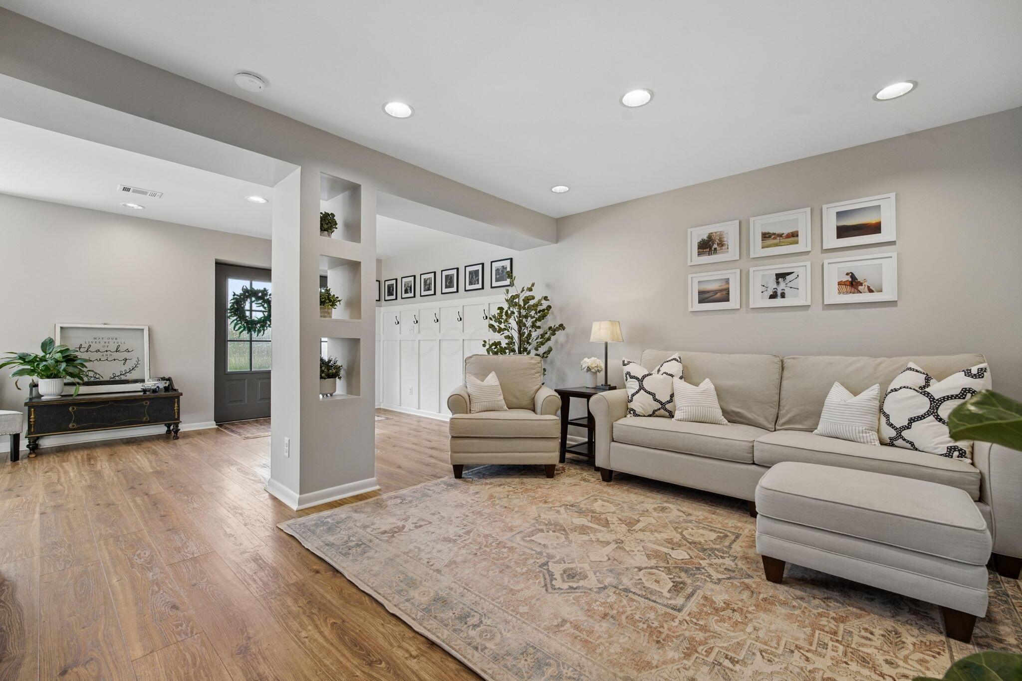 9562 Concord Road Powell, OH 43065 - Photo 13 of 53 Family Room