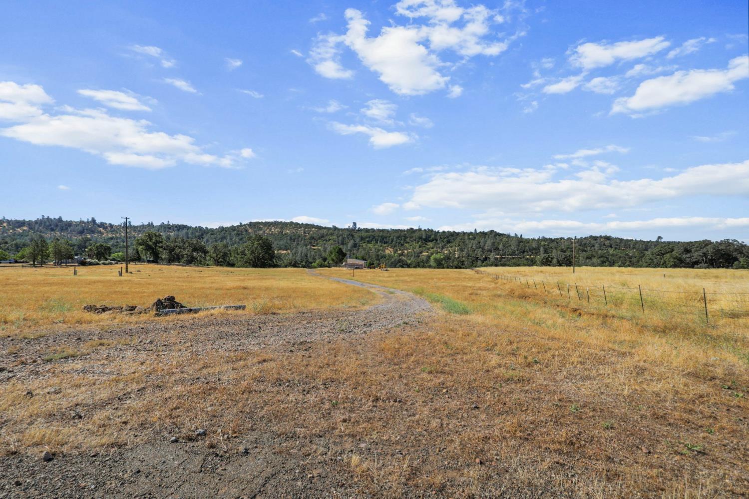 27845 Whitmore Road Millville, CA 96062 - Photo 7 of 38
