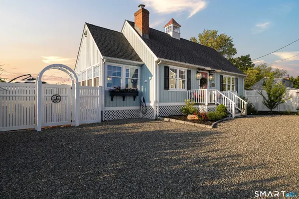 $799,900 | 129 Nehantic Trail, Old Saybrook, CT 06475