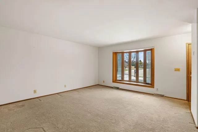 $270,000 | 6840 Carlin Court, Mount Pleasant, WI 53406