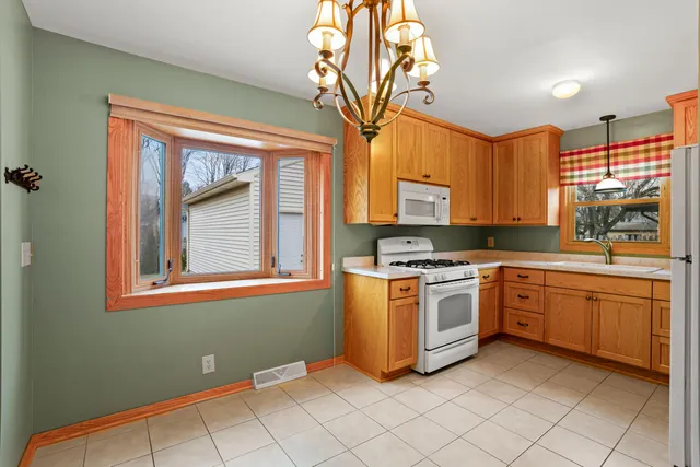 $270,000 | 6840 Carlin Court, Mount Pleasant, WI 53406