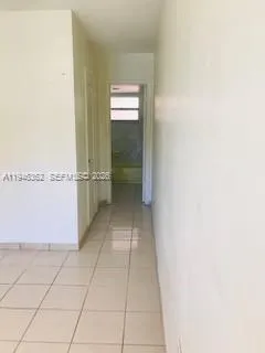 $1,690 | 120 Royal Palm Road, Unit 102, Hialeah Gardens, FL 33016