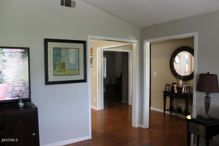 3228 Kings Bridge Road Moss Point, MS 39562 - Photo 7 of 29 4