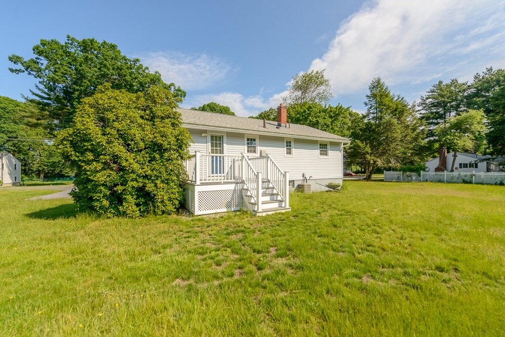 392 Acton Road Chelmsford, MA 01824 - Photo 22 of 27