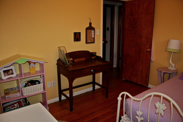 404 Alleen Road Knoxville, TN 37920 - Photo 15 of 36 BR 2, view toward hallway