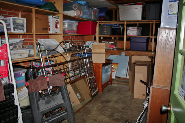 404 Alleen Road Knoxville, TN 37920 - Photo 35 of 36 Workshop behind garage