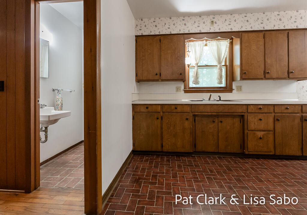 18412 168th Avenue Spring Lake, MI 49456 - Photo 11 of 39 18412 168thAve-13LoRes