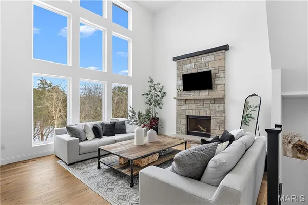 $1,374,999 | 102 Enclave Terrace, Weldon Spring, MO 63304