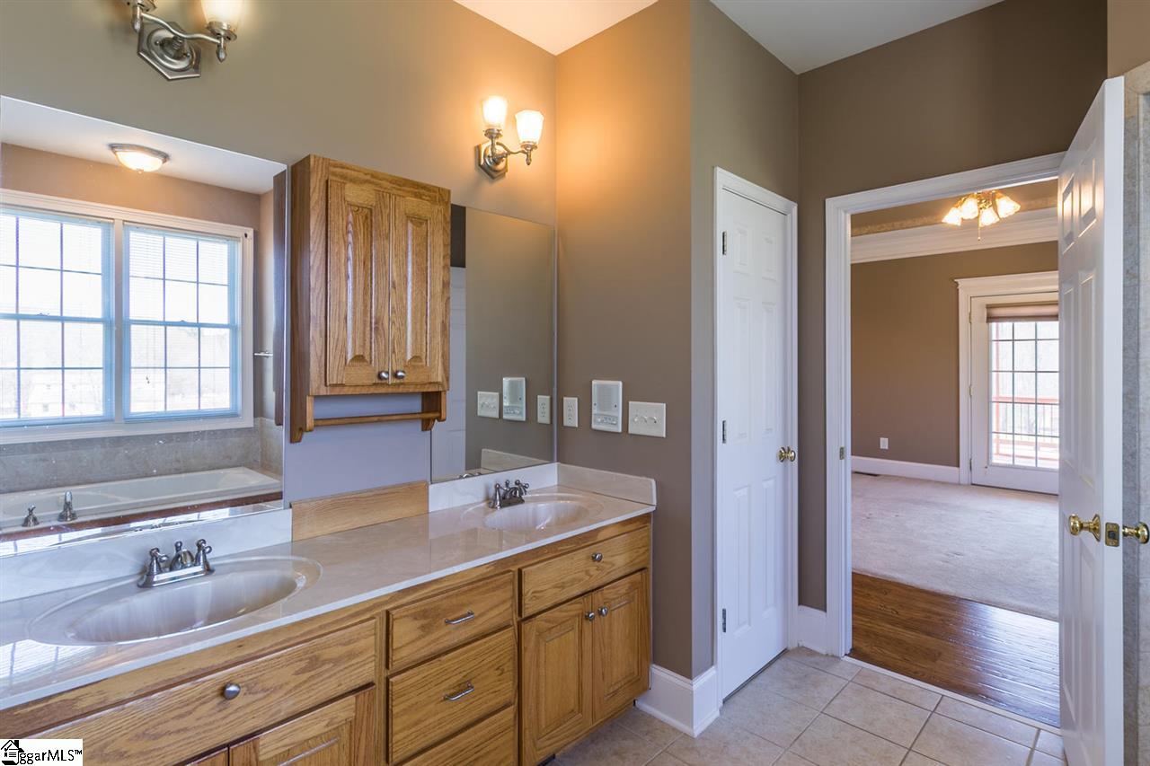135 Lake Road Easley, SC 29642 - Photo 14 of 36 Gallery Image 14