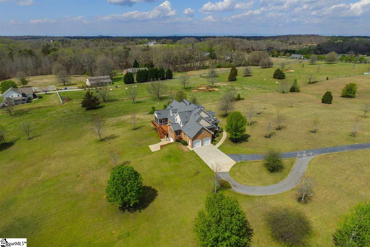 135 Lake Road Easley, SC 29642 - Photo 31 of 36 Gallery Image 31