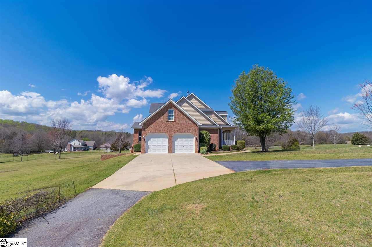 135 Lake Road Easley, SC 29642 - Photo 32 of 36 Gallery Image 32
