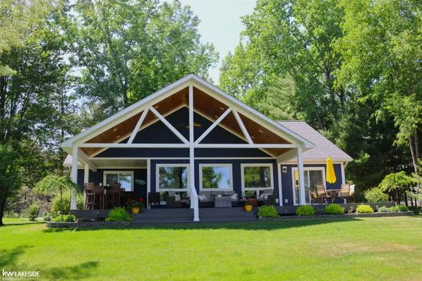 $675,000 | 521 West River Court, Gladwin, MI 48624