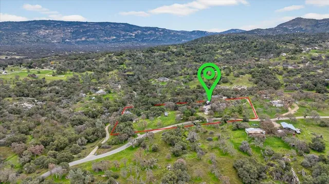 $629,000 | 31814 Lockwood Lane, Prather, CA 93651