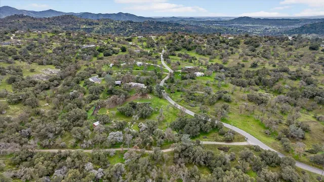 $629,000 | 31814 Lockwood Lane, Prather, CA 93651