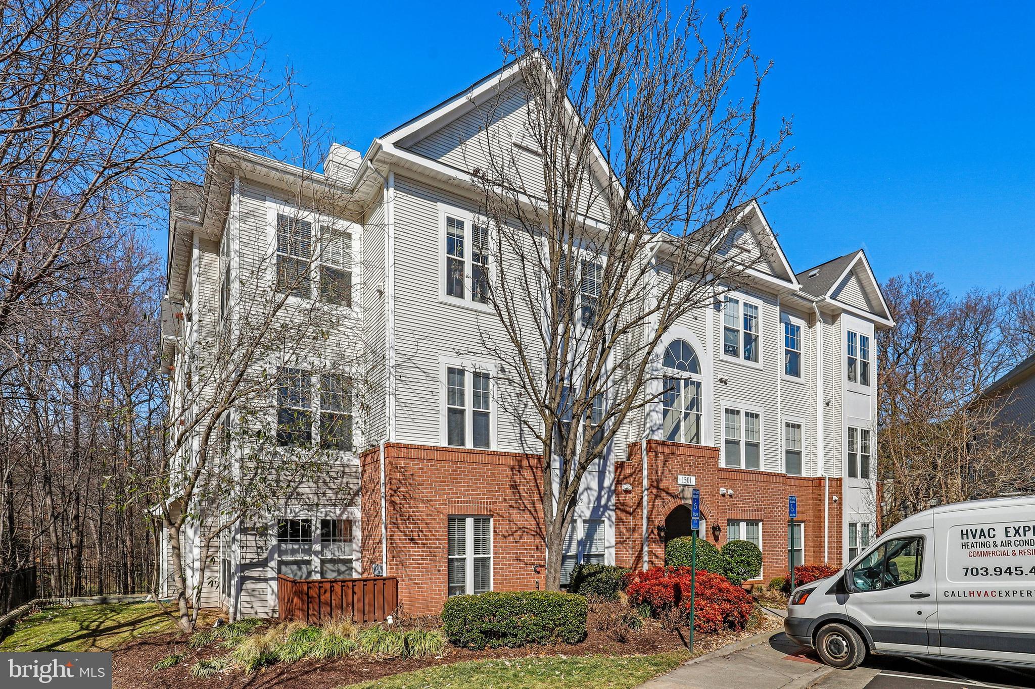 1501 North Point Drive, Unit 103 Reston, VA 20194 - Photo 3 of 56 Gallery Image 3