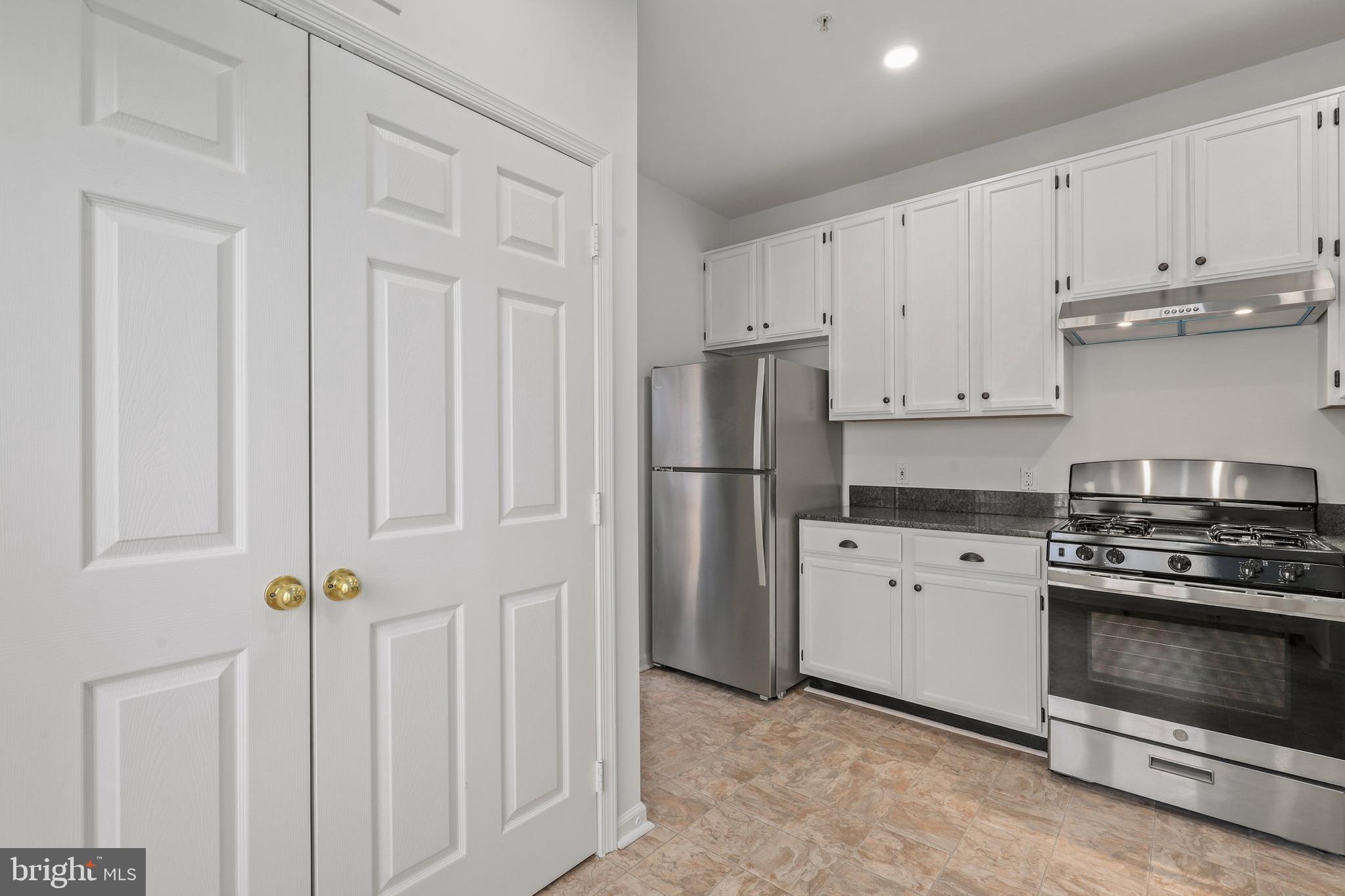 1501 North Point Drive, Unit 103 Reston, VA 20194 - Photo 6 of 56 Gallery Image 6