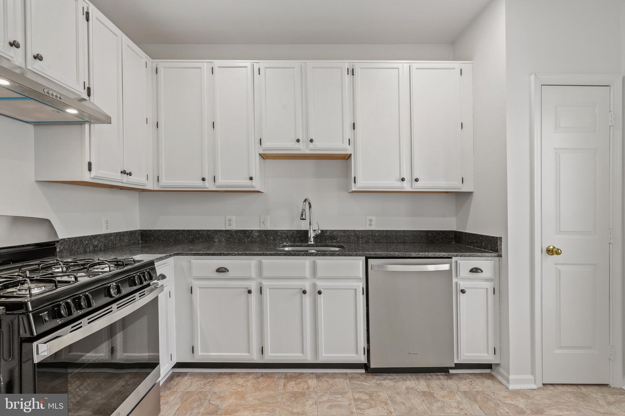 1501 North Point Drive, Unit 103 Reston, VA 20194 - Photo 9 of 56 Gallery Image 9
