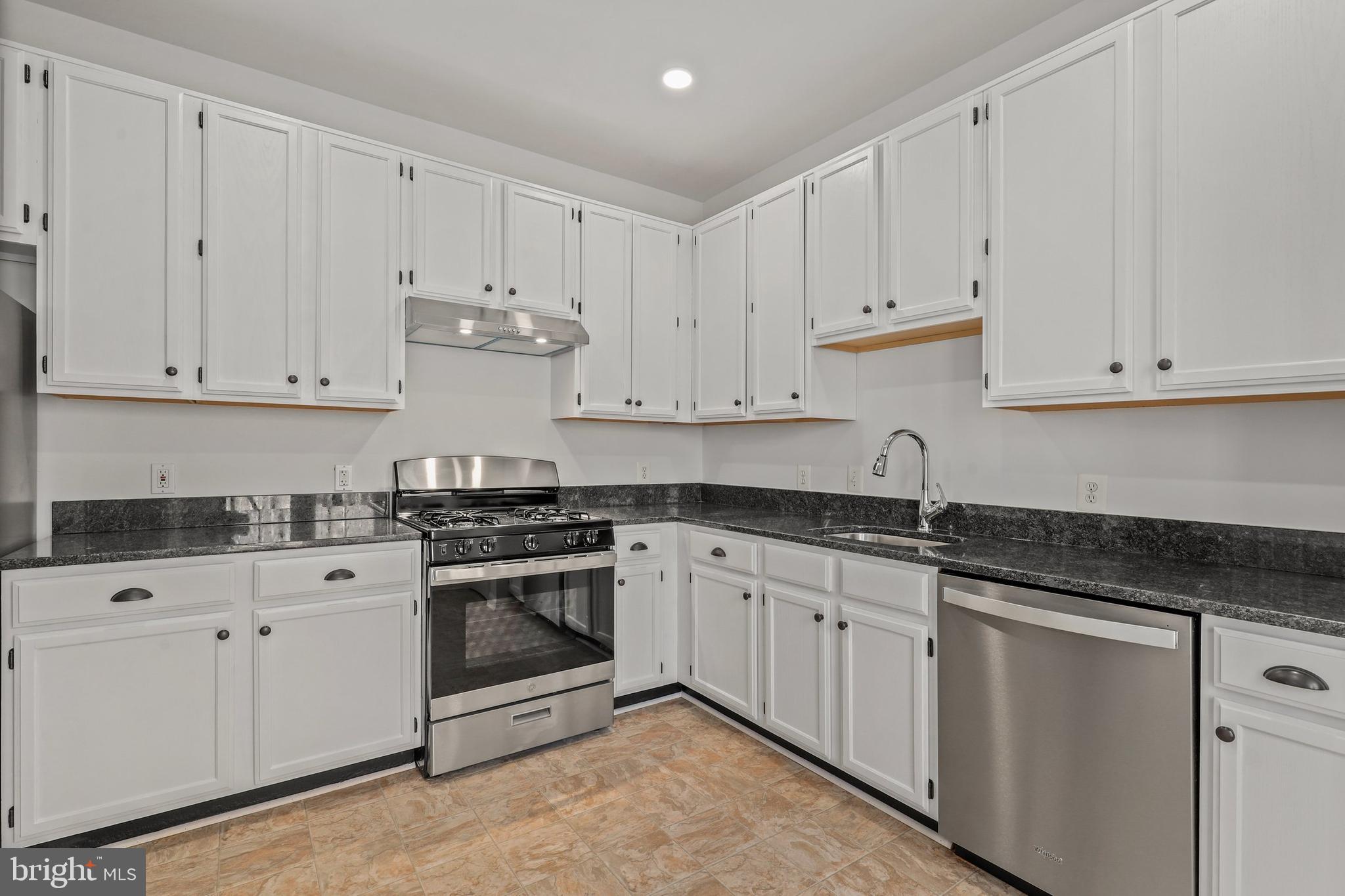 1501 North Point Drive, Unit 103 Reston, VA 20194 - Photo 10 of 56 Gallery Image 10