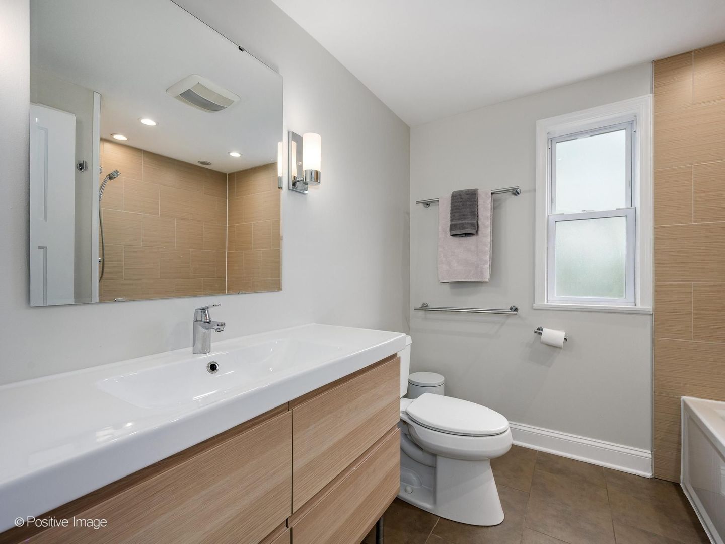 305 Maplewood Road Riverside, IL 60546 - Photo 22 of 27