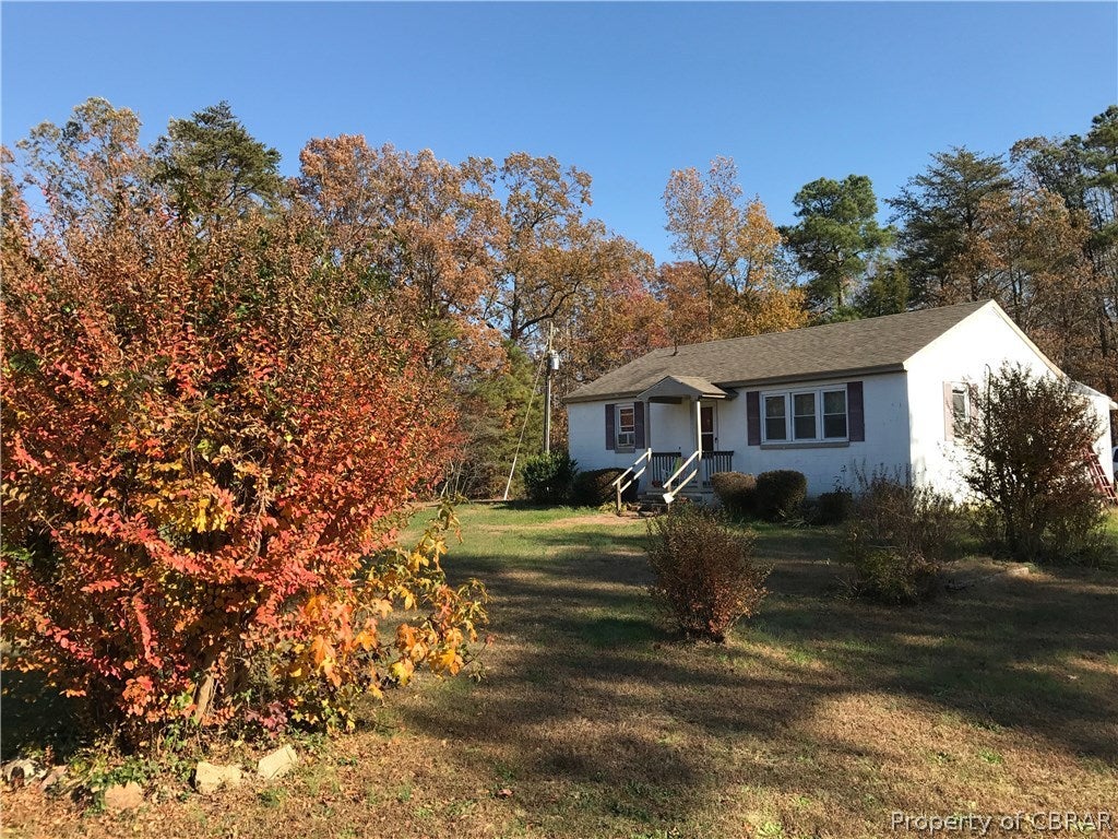 997 Canterbury Road St. Stephens Church, VA 23148 - Photo 2 of 10 Gallery Image 2