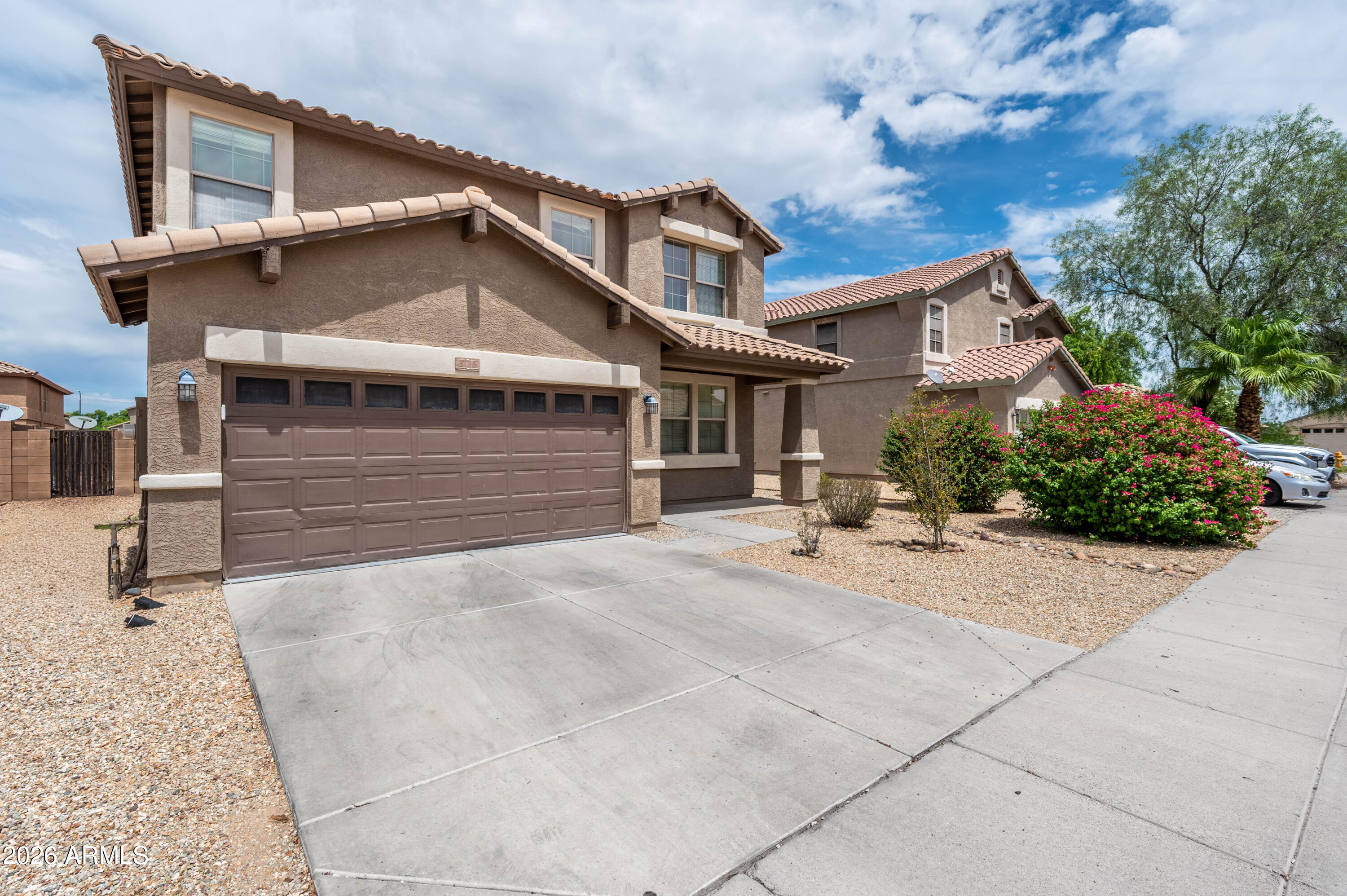 3126 West Apollo Road Phoenix, AZ 85041 - Photo 3 of 57 3126 W Apollo Rd Phoenix AZ 85041-3
