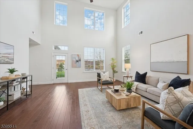 $999,000 | 7 Virgil Lane, Flanders, NJ 07836