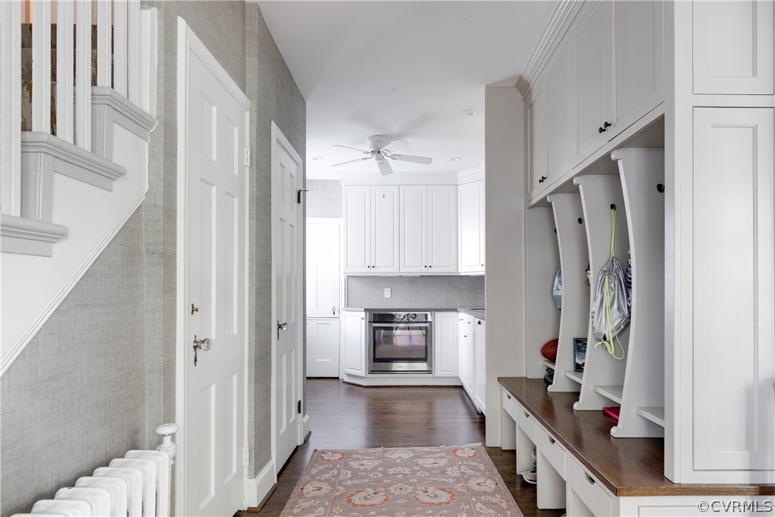 108 Penshurst Road Richmond, VA 23221 - Photo 20 of 50 Amazingly Convenient Mudroom with Separate Wet Bar