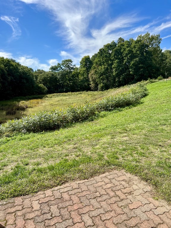 575 Bridge Road, Unit 104 Northampton, MA 01062 - Photo 18 of 19