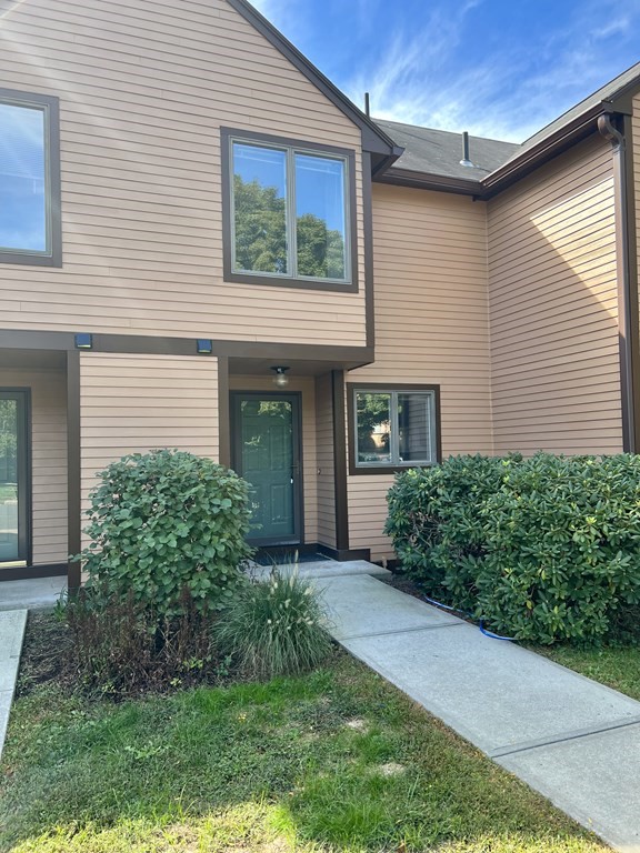 575 Bridge Road, Unit 104 Northampton, MA 01062 - Photo 2 of 19